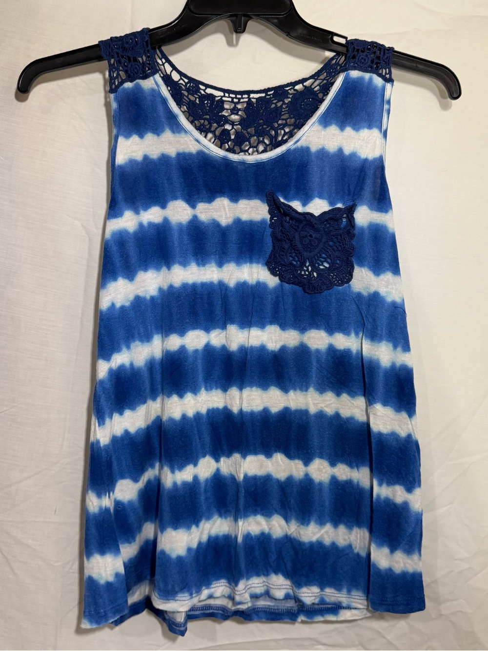Rue21 Blue and White Tie-Dye Crochet Pocket Tank Size L